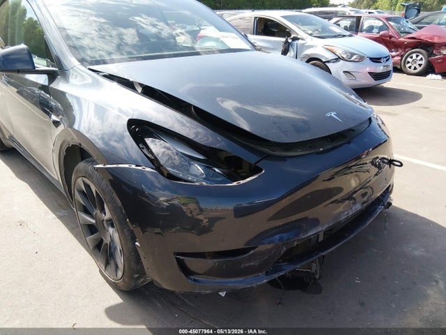Tesla Model Y Long Range Dual Motor All-wheel Drive