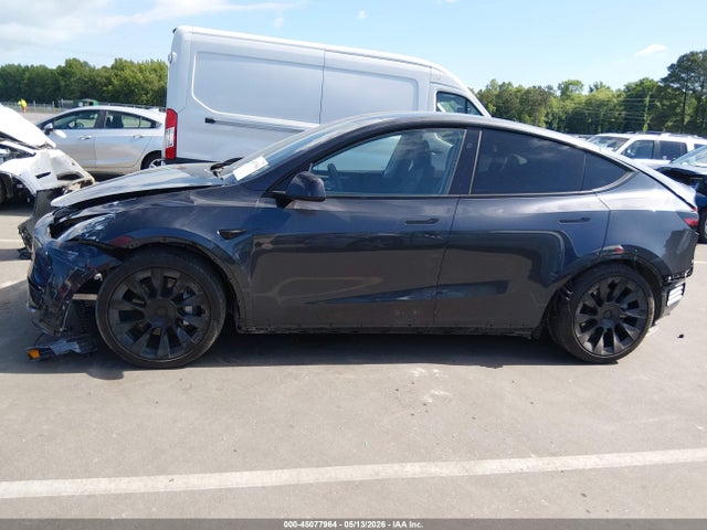 Tesla Model Y Long Range Dual Motor All-wheel Drive