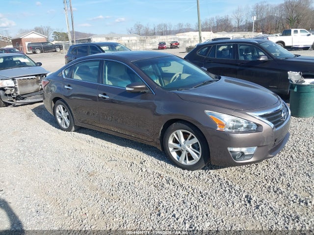 Salvage Nissan Altima Image