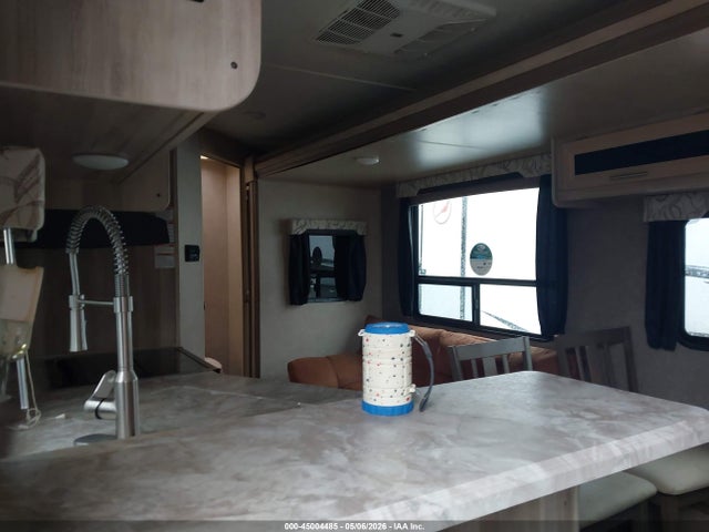 Forest River Coachmen Catalina