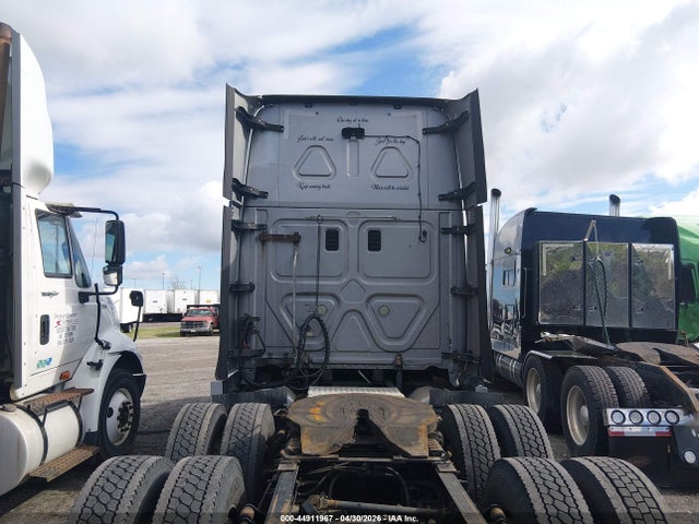 Freightliner Cascadia 125