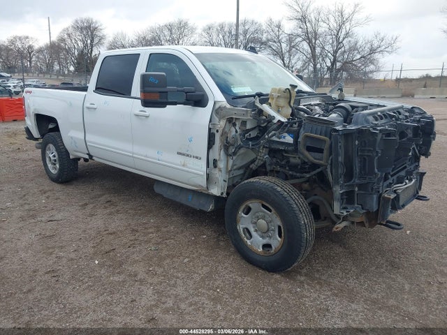Salvage Chevrolet Silverado 2500 Image