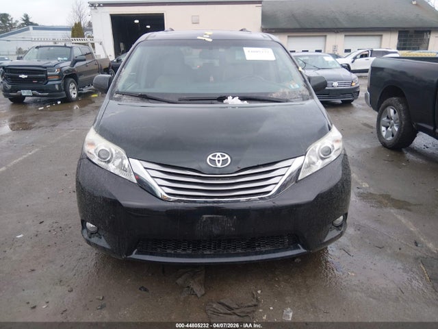 Toyota Sienna Xle 7 Passenger