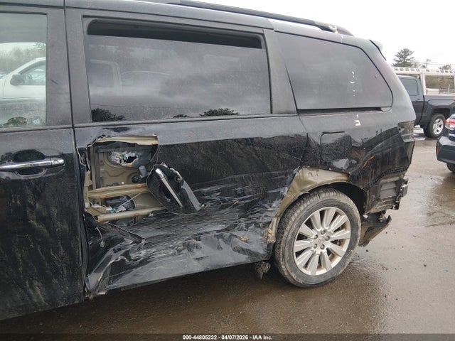 Toyota Sienna Xle 7 Passenger