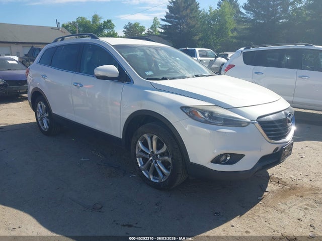 Salvage Mazda Cx Image