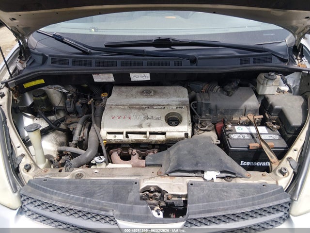 Toyota Sienna Le