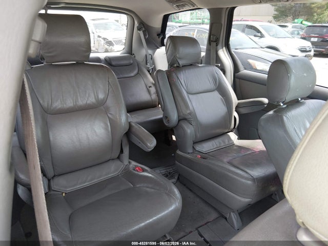 Toyota Sienna Le