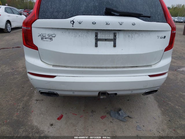 Volvo XC90 T6 Momentum