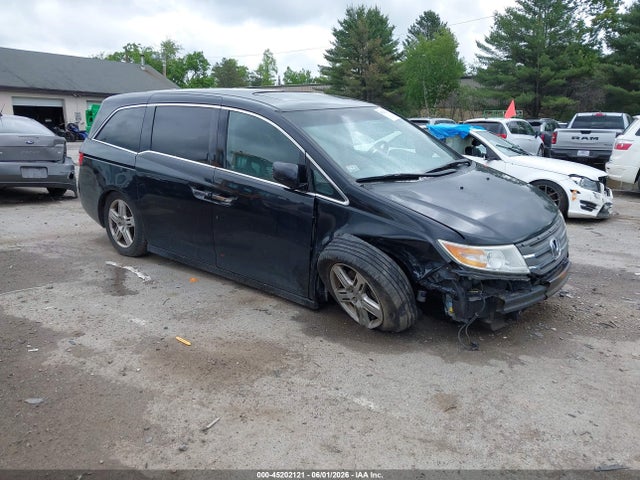 Salvage Honda Odyssey Image