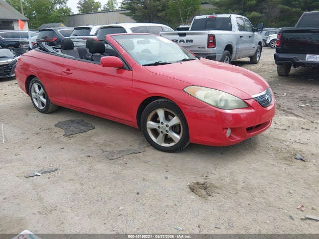 Salvage Toyota Camry Image