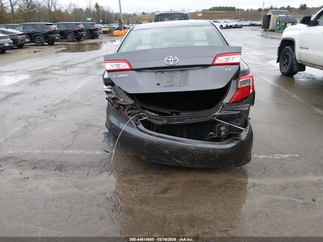 Toyota Camry Le