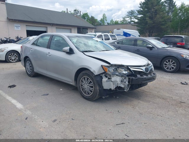 Salvage Toyota Camry Image