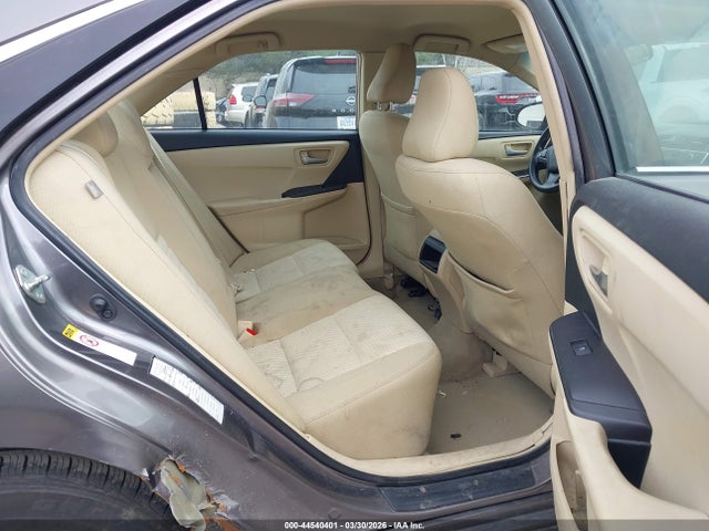 Toyota Camry Le