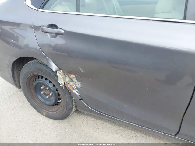 Toyota Camry Le