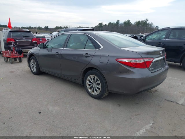Toyota Camry Le