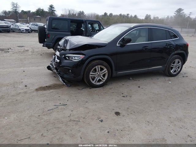 Mercedes-Benz GLA 4matic