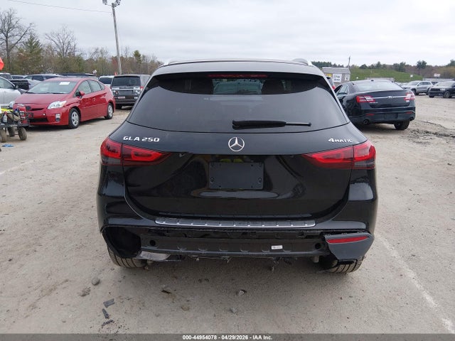 Mercedes-Benz GLA 4matic