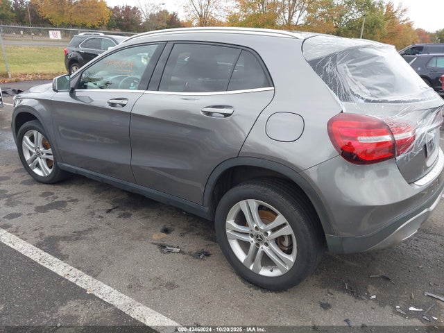 Mercedes-Benz GLA 4matic