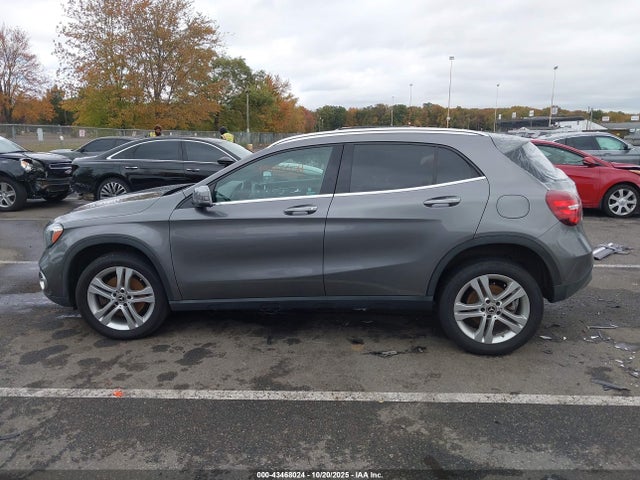 Mercedes-Benz GLA 4matic