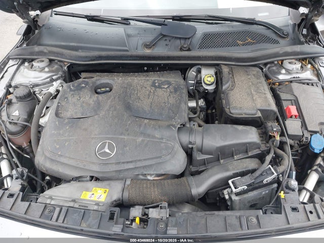 Mercedes-Benz GLA 4matic
