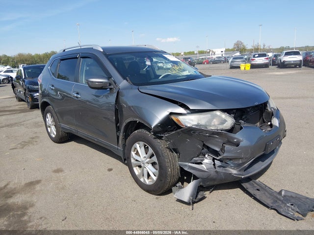 Salvage Nissan Rogue Image
