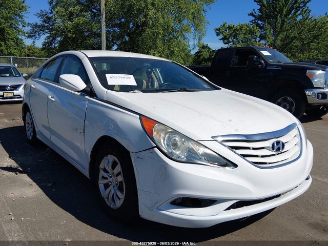 Salvage Hyundai SONATA Image