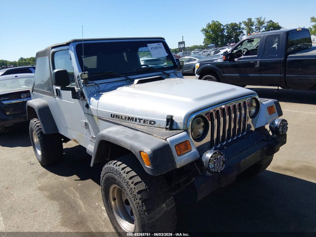 Salvage Jeep Wrangler Image