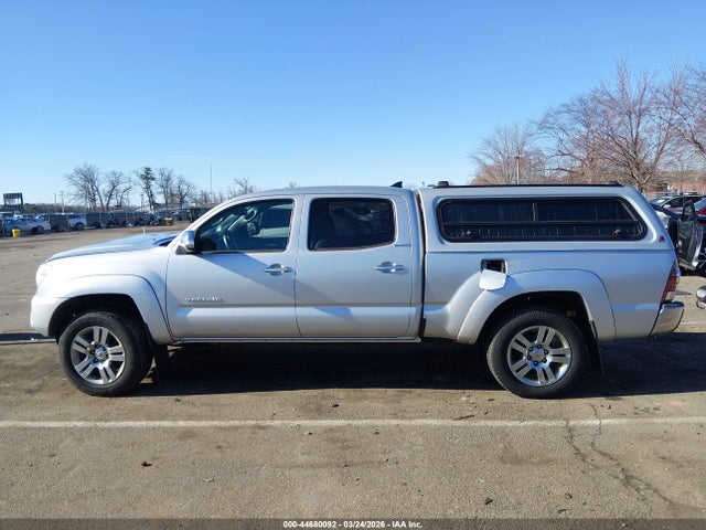 Toyota Tacoma Base V6