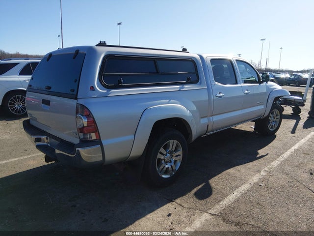Toyota Tacoma Base V6