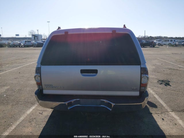Toyota Tacoma Base V6