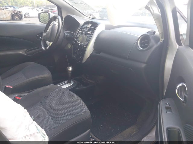 Nissan Versa Sv