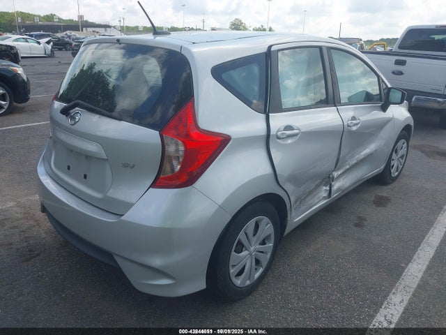 Nissan Versa Sv