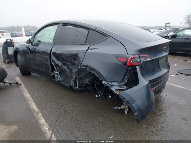 Tesla Model Y Long Range Dual Motor All-wheel Drive