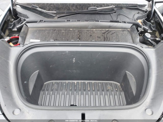 Tesla Model Y Long Range Dual Motor All-wheel Drive