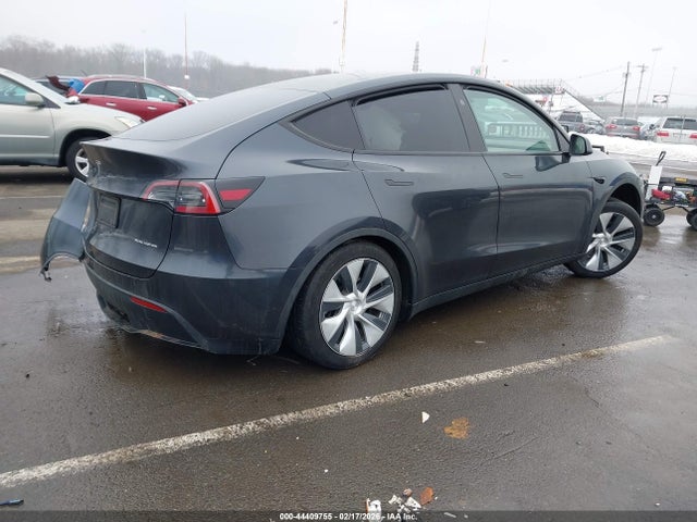 Tesla Model Y Long Range Dual Motor All-wheel Drive