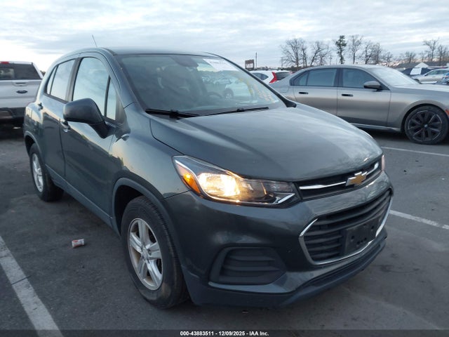 Salvage Chevrolet Trax Image