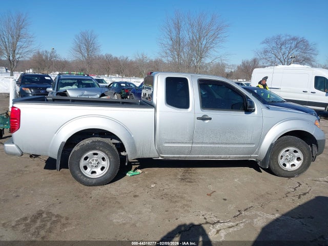 Nissan Frontier S