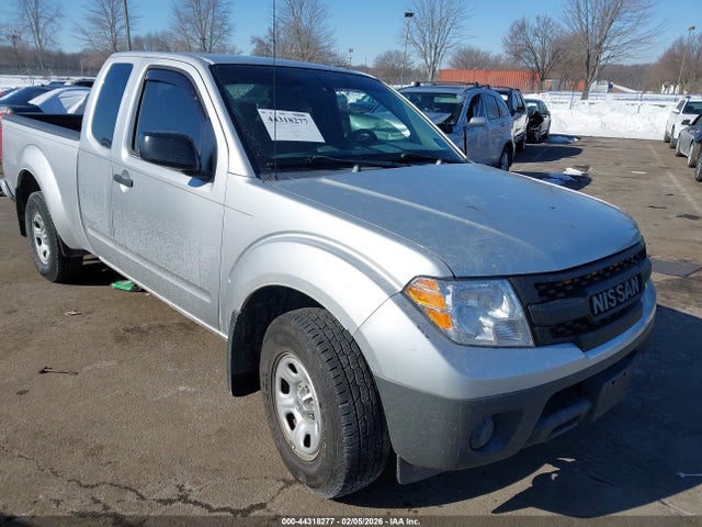 Salvage Nissan Frontier Image