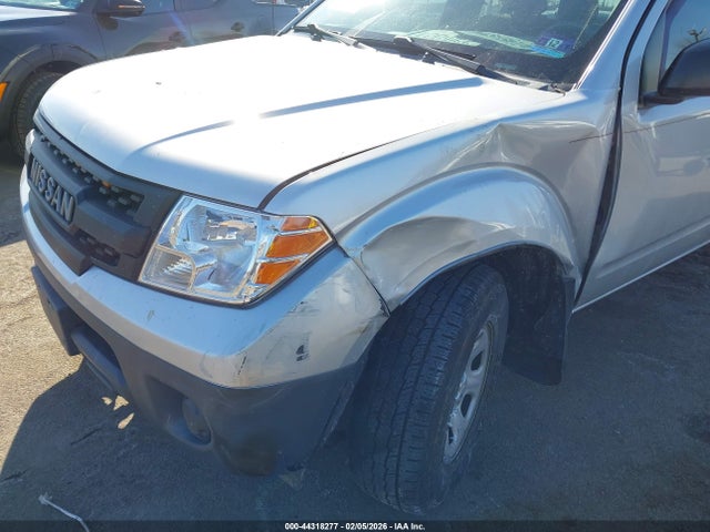 Nissan Frontier S