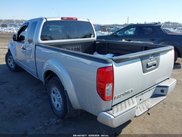 Nissan Frontier S
