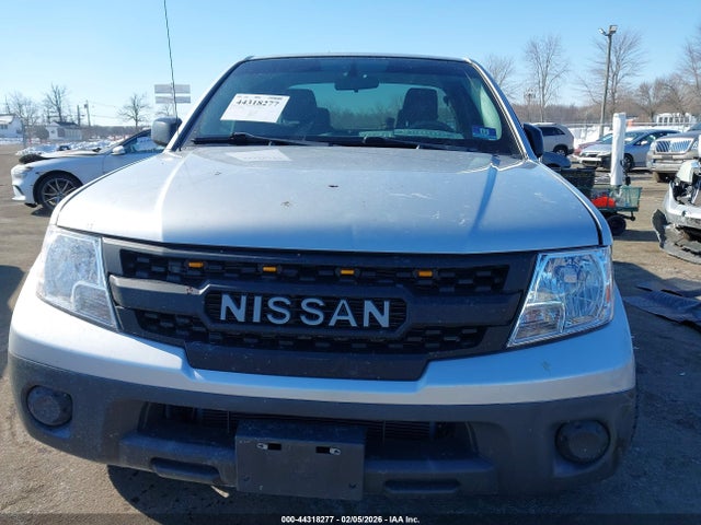 Nissan Frontier S