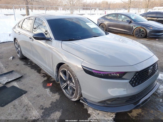 Salvage Honda Accord Image