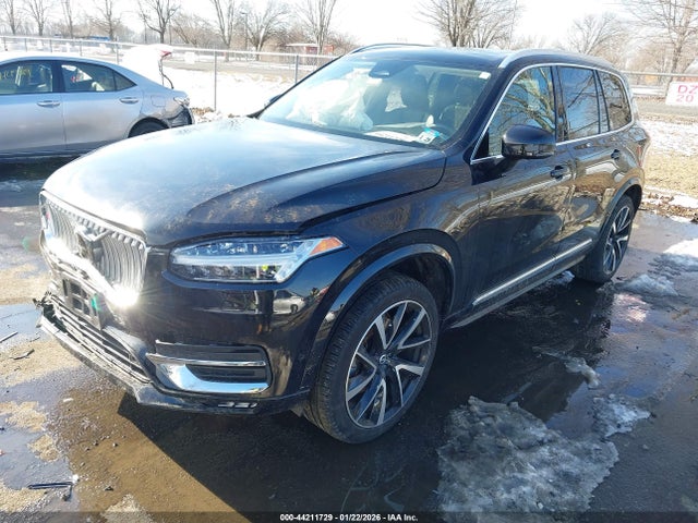 Volvo XC90 B6 Plus Bright Theme 6-seater