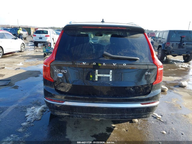 Volvo XC90 B6 Plus Bright Theme 6-seater