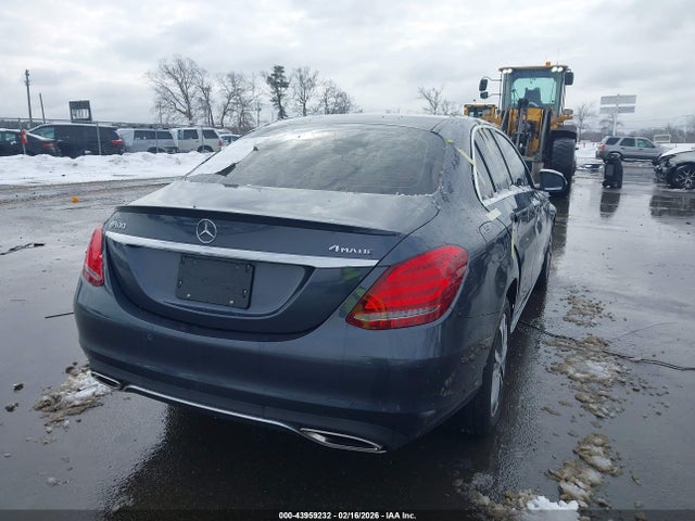 Mercedes-Benz C-Class 4matic