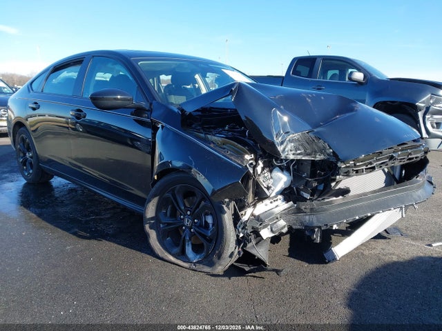 Salvage Honda Accord Image