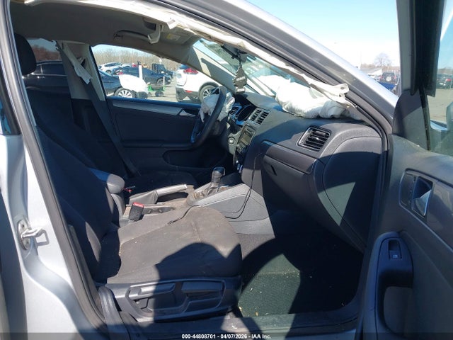 Volkswagen Jetta 2.0l Tdi S