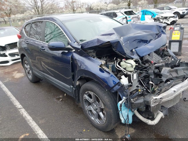 Salvage Honda CR-V Image