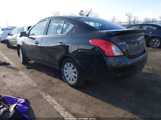 Nissan Versa 1.6 S+