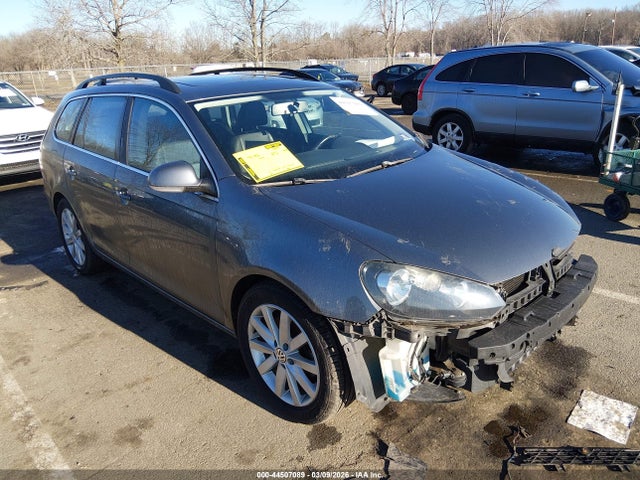 Salvage Volkswagen Jetta Image